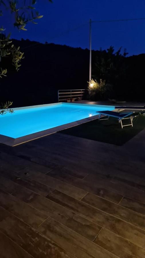 Tivegna Villa Degli Ulivi מראה חיצוני תמונה